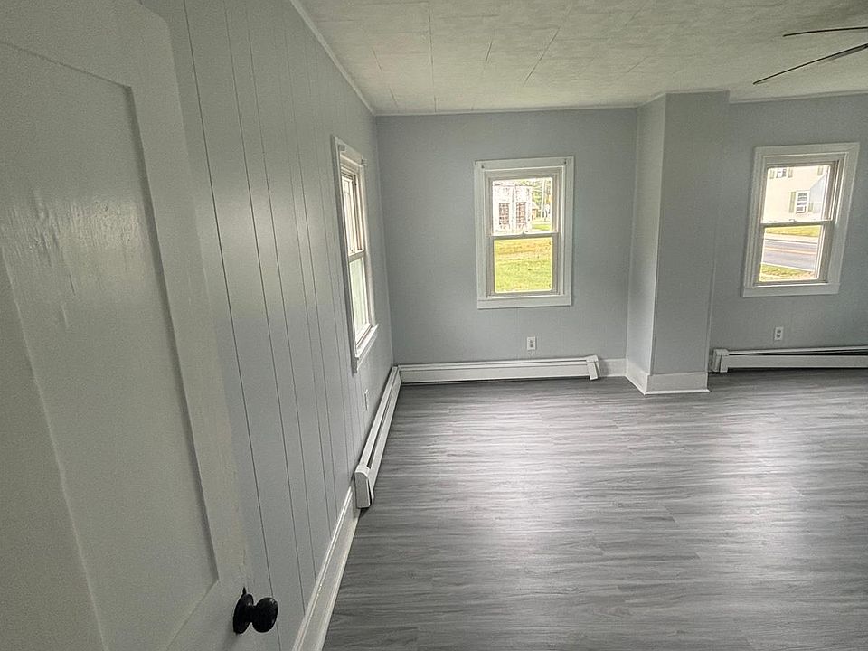 1st image of 928 & 930 Main St #1