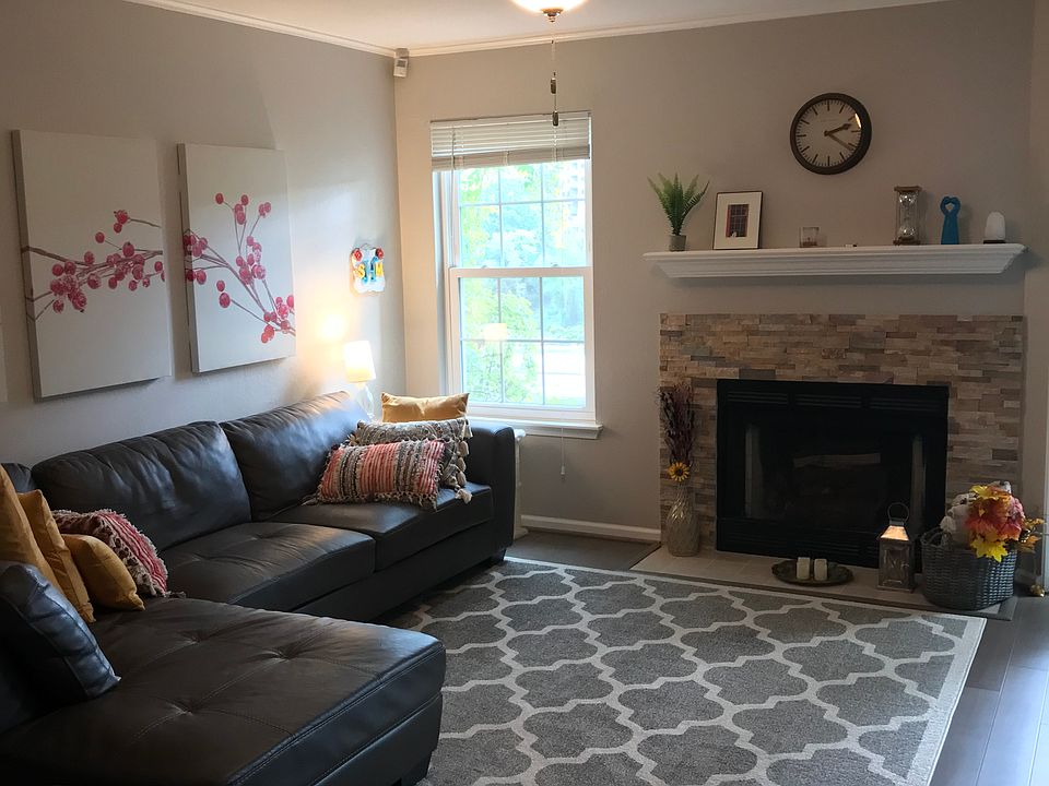 1st image of 3309 Wyndham Cres #3183