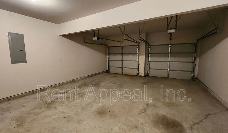 3523 Woodshade Dr — Photo 20