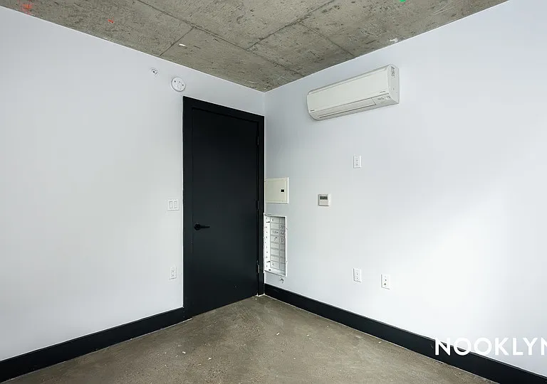 639 Foster Ave #504 — Photo 16