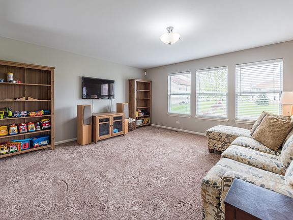 5th image of 24118 Fox Creek Ct
