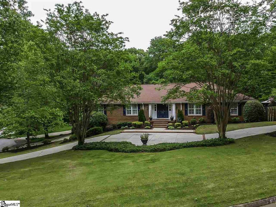 1st image of 101 Holly Park Ln