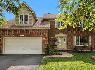 510 Ladysmith Rd, Bartlett, IL 60103