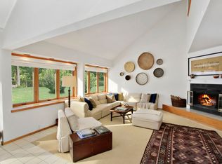 4 Martingale Ct, East Hampton, NY 11937