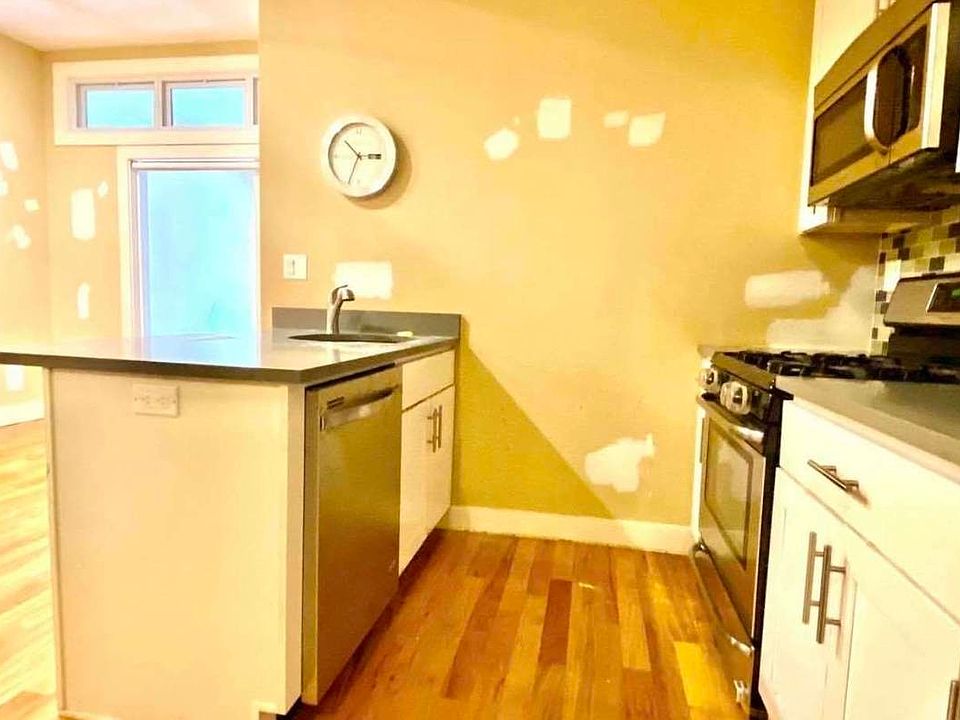 2nd image of 564 Sterling Pl APT 3A
