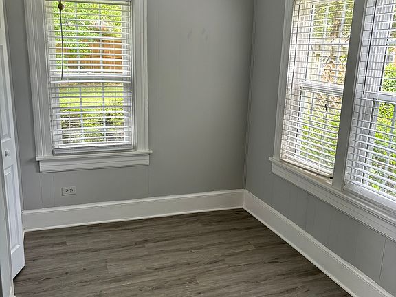 4th image of 922 Sabot St