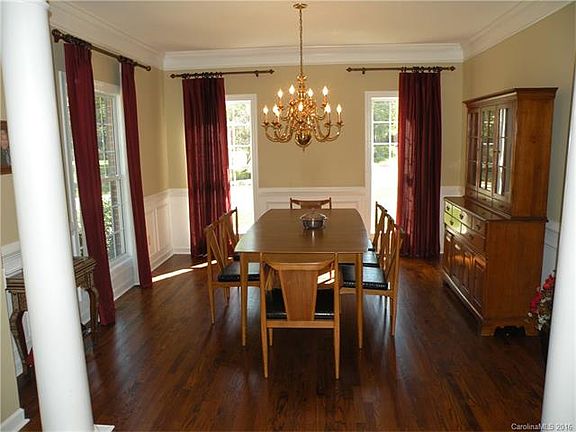 4th image of 224 Castles Gate Dr #18