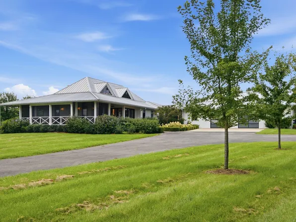 1310 Fox Creek Rd, Lawrenceburg, KY 40342