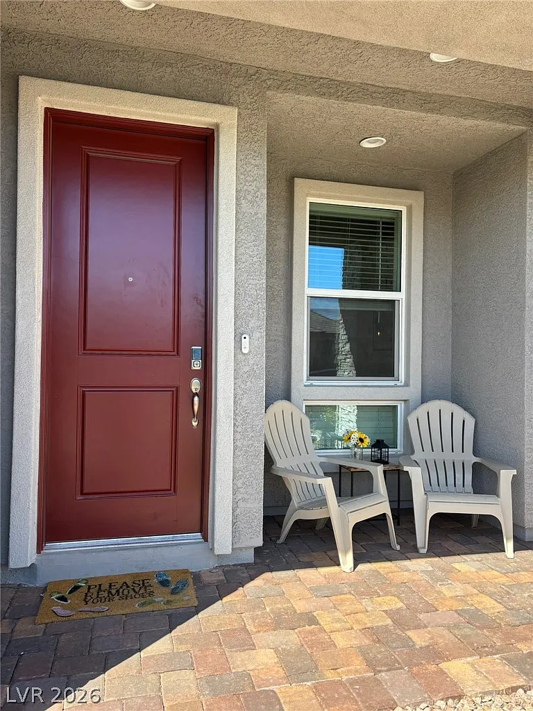 3 bed, 2.5 bath, 1497 sqft, $2,200 — Photo 3