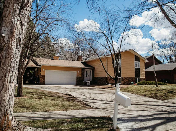 1725 S 7th St, Aberdeen City, SD 57401