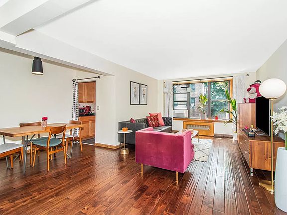 3rd image of 2244 Bronx Park E APT 1G