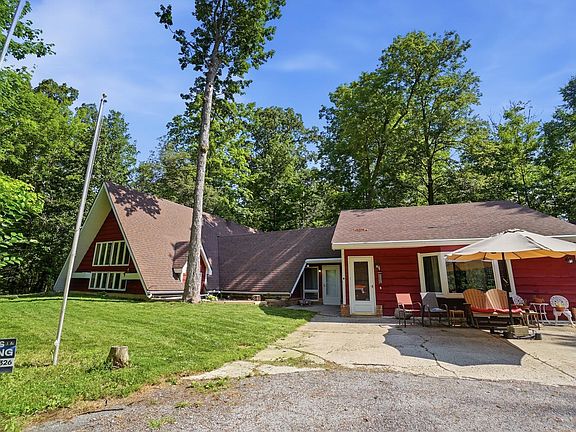 2nd image of 24545 Fairmount Rd