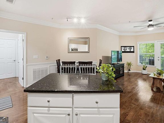 4th image of 1850 Cotillion Dr Unit 3222