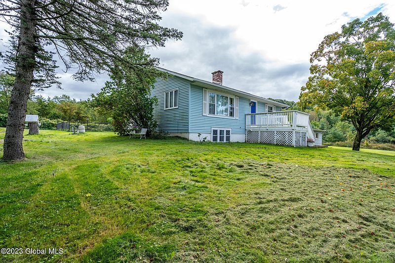 5th image of 260 Cottrell Road
