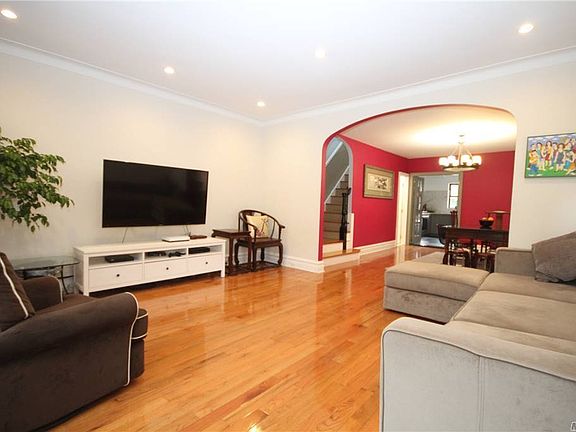 2nd image of 17144 Ashby Ave