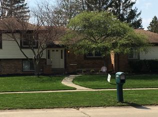 10301 N Canton Center Rd, Plymouth, MI 48170