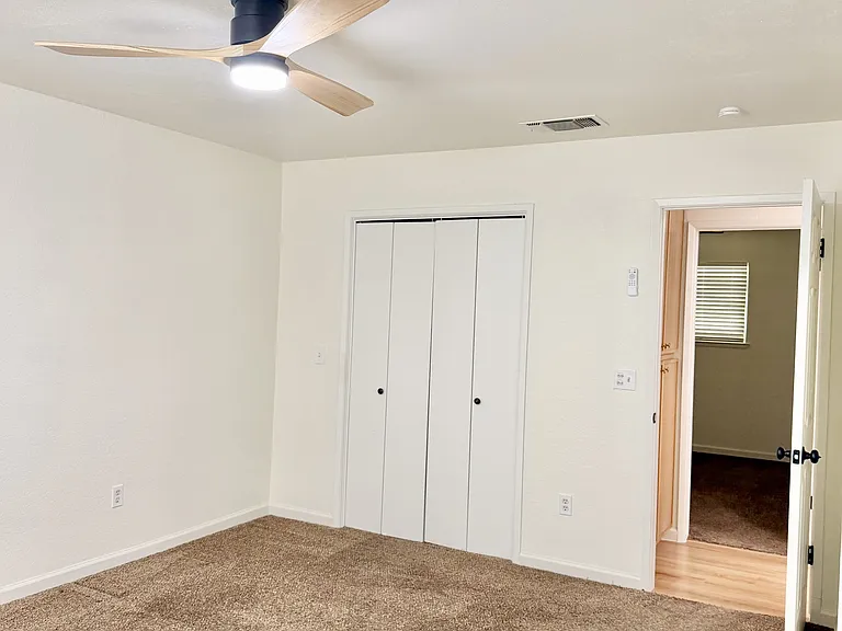 814 S Cindy St — Photo 39