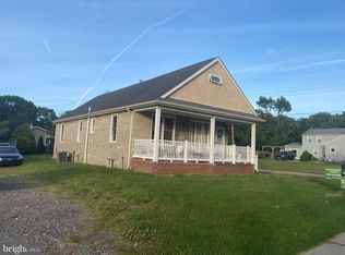 1131 S Fairview St, Riverside, NJ 08075