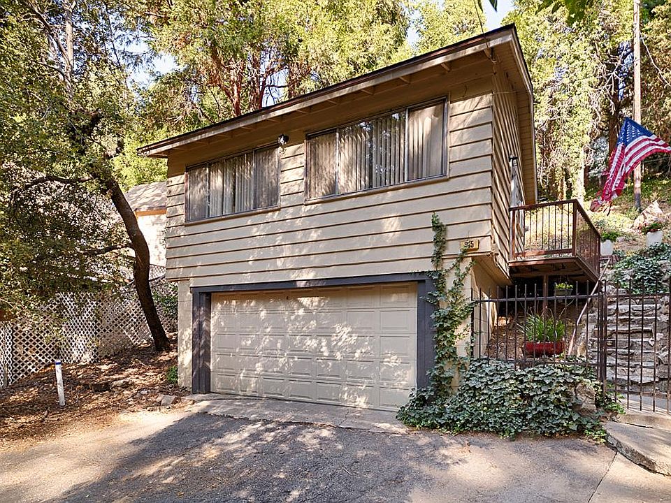 1st image of 815 Fern Dr