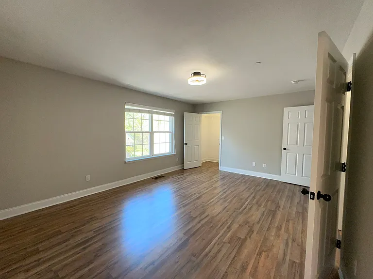 1126 Maple Tree Ln — Photo 17