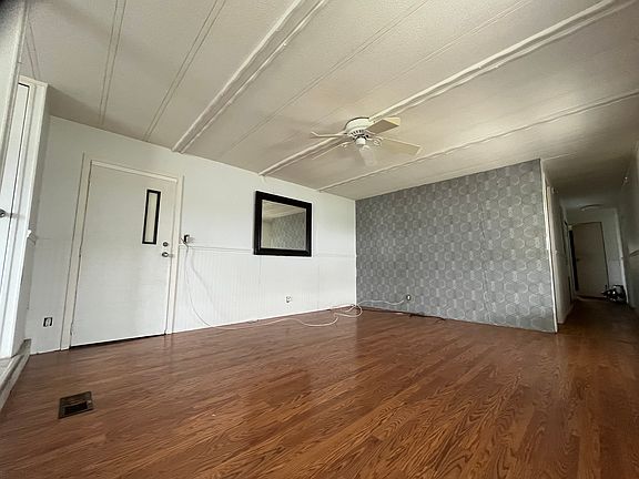 2nd image of 329 Serena Ct #329