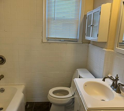 2nd image of 54 Malone Ave Floor 2