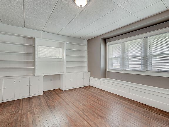 5th image of 1210 N Kealing Ave