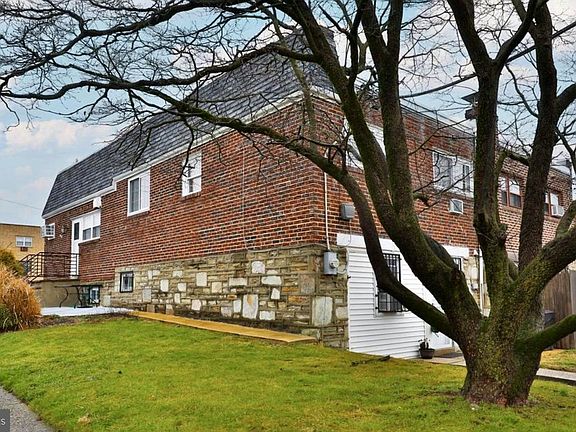 4th image of 1800 Evarts St