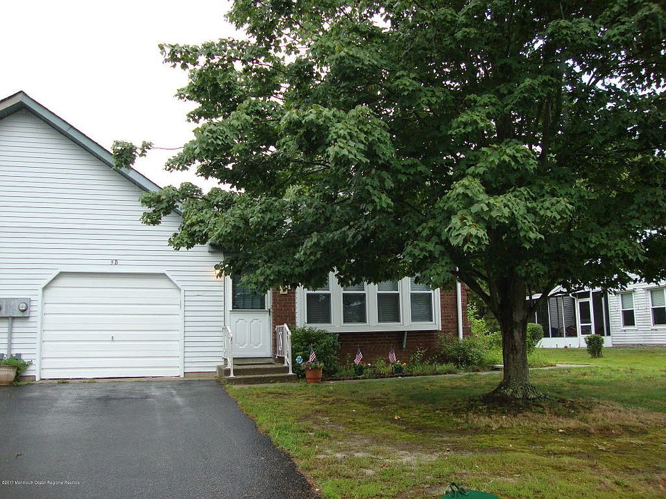 1st image of 5B Brockton Ct #64