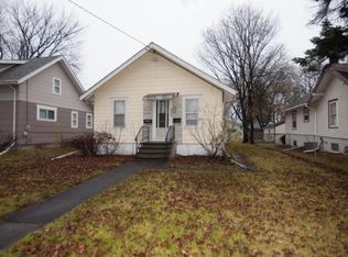 1222 14th St S, Fargo, ND 58103