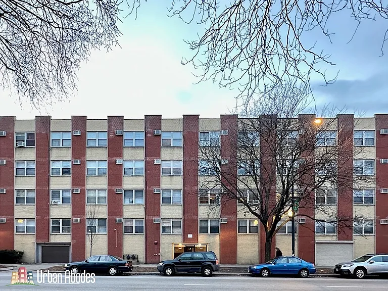 6830 N Sheridan Rd #305 — Photo 1