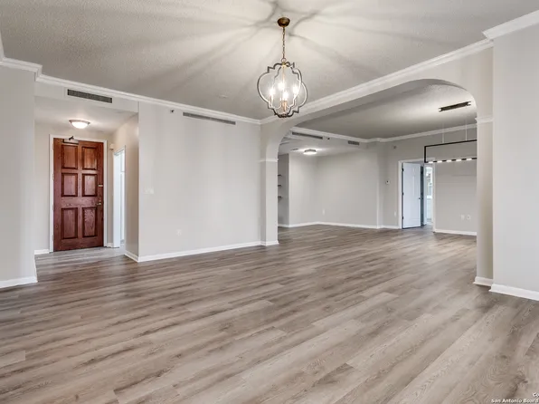 1 Towers Park #717, San Antonio, TX 78209
