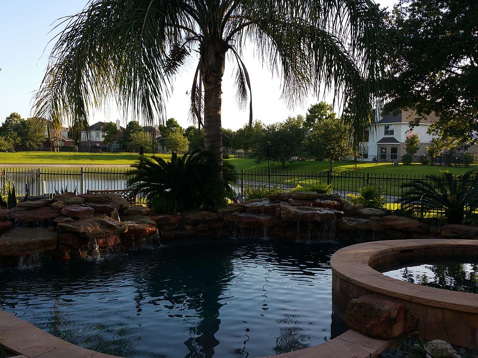 1st image of 16503 Falcons Cove Dr
