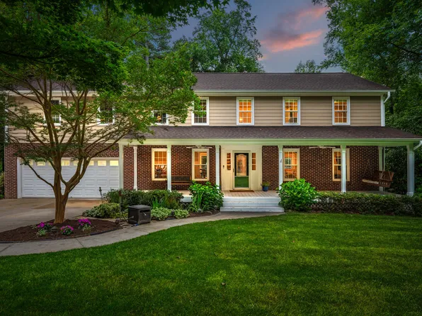 8608 Valley Brook Dr, Raleigh, NC 27613