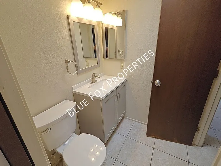 2618 S Camino Seco — Photo 30