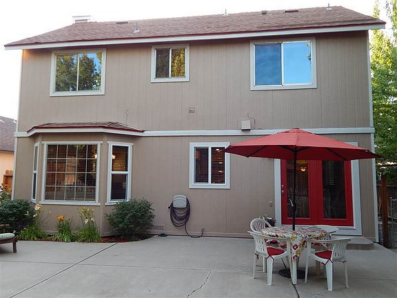 3rd image of 2461 Pinebrook Dr