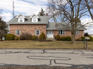 23741 Schooler Rd, Wapakoneta, OH 45895