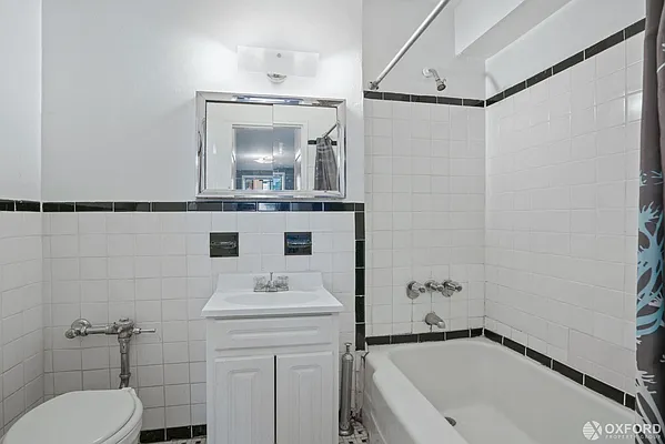 Rented by Oxford Property Group | media 12