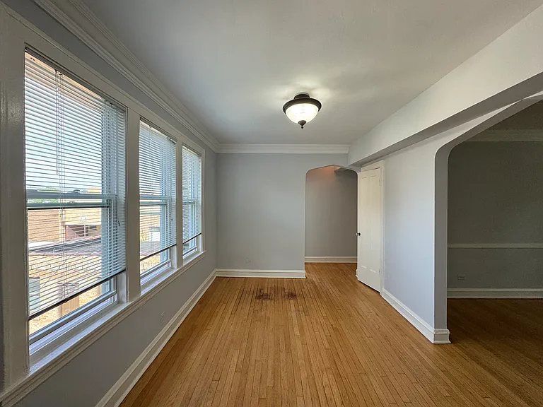 3218 W Catalpa Ave #2 — Photo 7