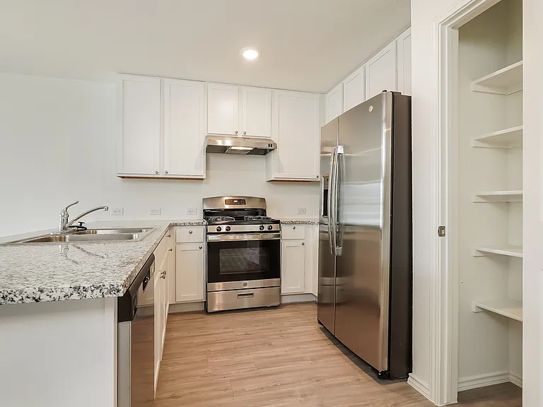 4126 Southton Tarn — Photo 6