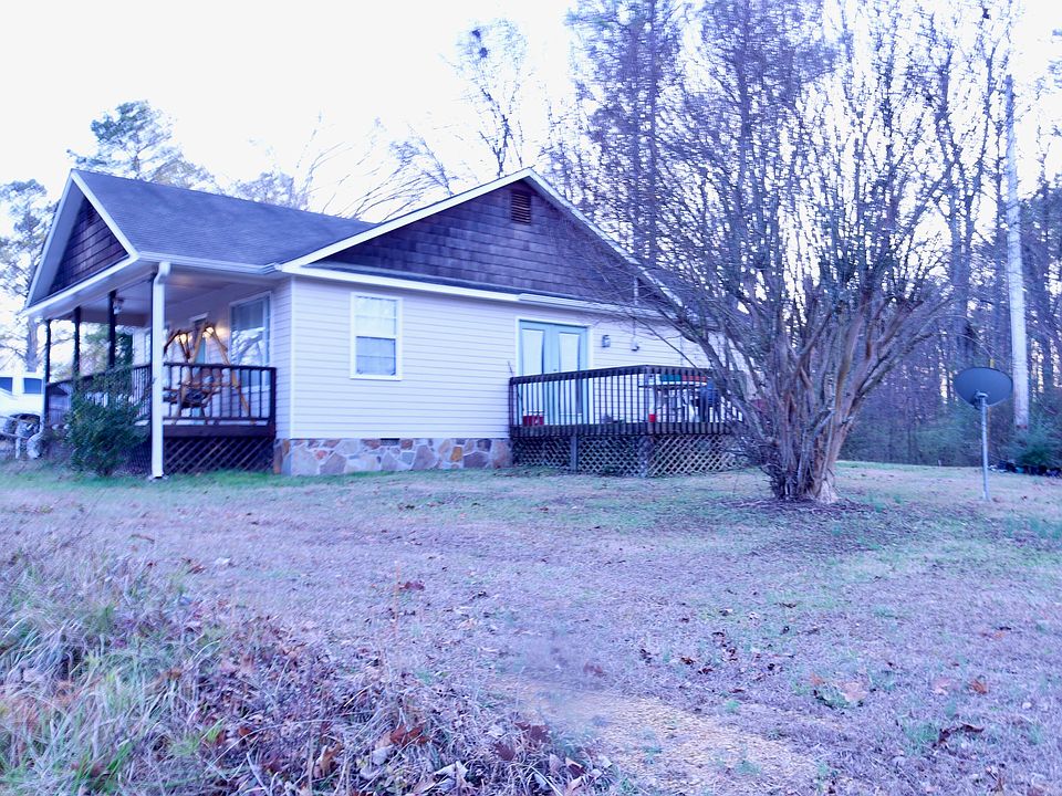 2nd image of 1043 Newtown Creek Rd NE