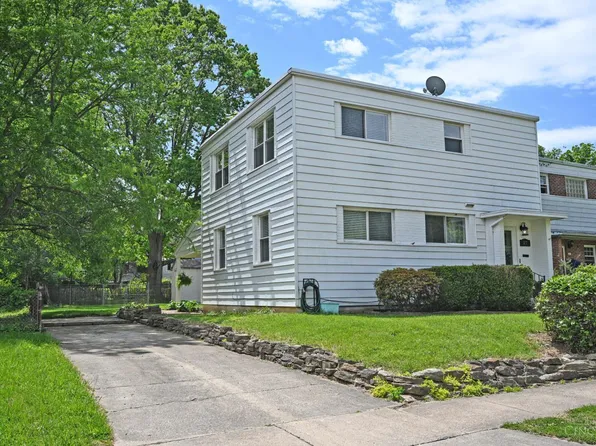 27 Andover Rd, Cincinnati, OH 45218
