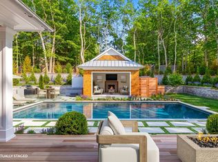 27 Guernsey Ln, East Hampton, NY 11937