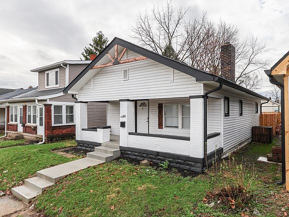 3rd image of 1127 E Kelly St