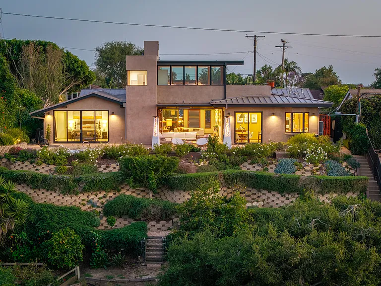 1724 La Coronilla Dr — Photo 5