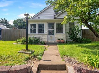 907 Hawley Ave, Alton, IL 62002