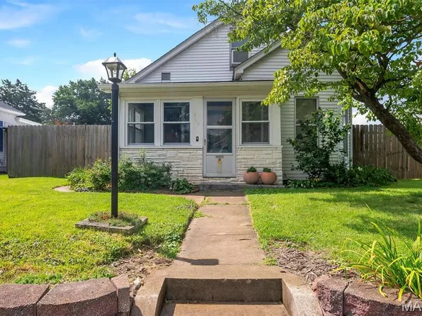 907 Hawley Ave, Alton, IL 62002
