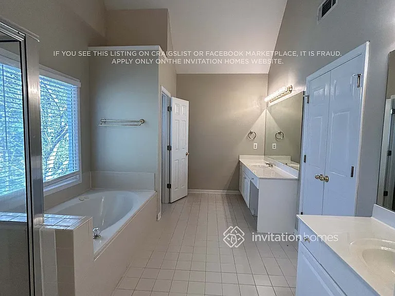 504 Woodbrook Ln — Photo 13