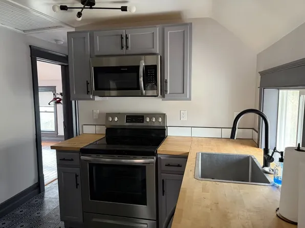 509 Cherry St #3, Lansing, MI 48933