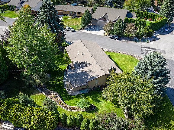 2nd image of 4520 E 56th Ave